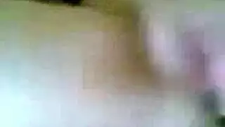 جلسة مص لحبيبة عربية تتحول إلى تصوير عاري كامل