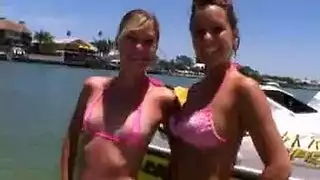 فيلم إباحي: قضيب يحفر في الفرج ويطلق حمولته بالداخل