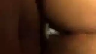 الملك الأسود يستولي على ثقوبها بإشباع دائم