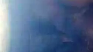 ضربات كلب لامرأة ناضجة ذات خطوط تان