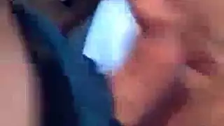 لسان عجيب القص