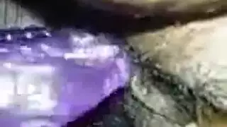 مداعبة فرج بين زميلات: لحس فرج صريح واستخدام ألعاب