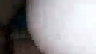 سكرانة وقحة تختنق بقضيب ضخم