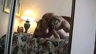 الزواج المثلي يصبح ساخناً وحميمياً أمام الكاميرا